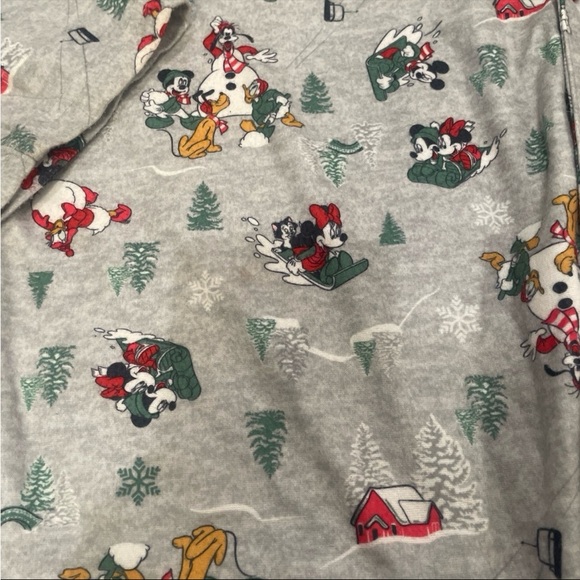 Disney, Mickey Mouse and friends Christmas pajama set women’s size XXL - Picture 3 of 5